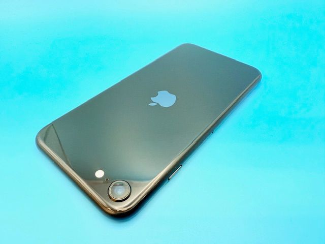 �������ò���6041014D��ͥ�����ʡ�iPhoneSE(2) 64GB(�֥�å�)SIM�ե꡼��