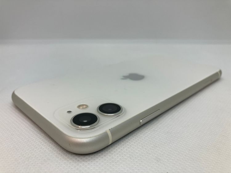 608026U�ڥ���󥯡�iPhone11 64GB(�ۥ磻��)