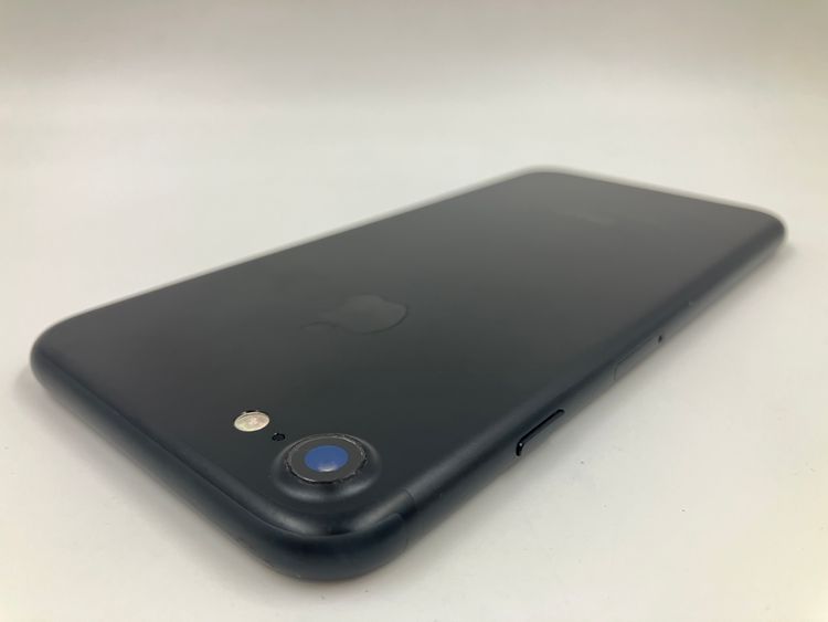 6092004K�����ʡ�iPhone7 32GB(�֥�å�)