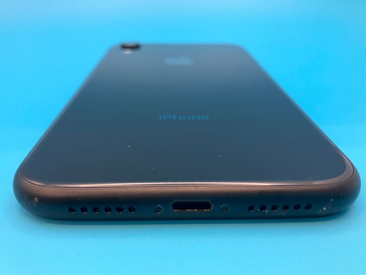 6051002D�����ʡ�iPhoneXR 128GB(�֥�å�)