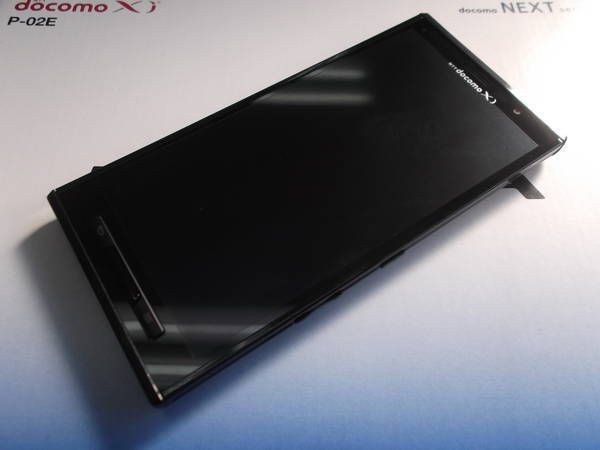 ��docomo��ELUGA X P-02E������̤���ѡ��֥�å�������̵��