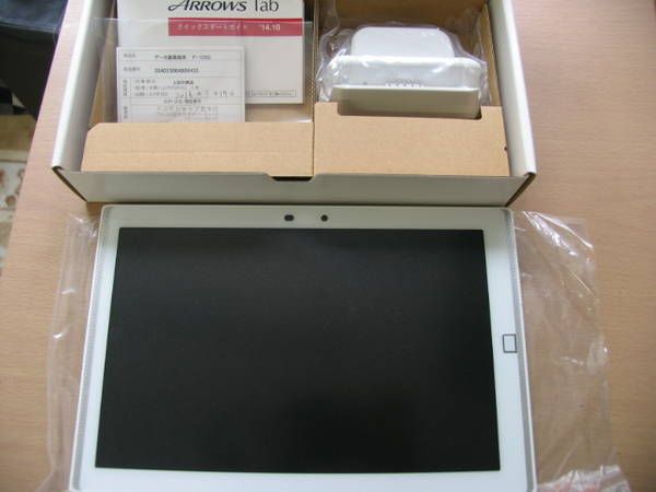 ムスビー｜☆新品同様 docomo F-03G ARROWS Tab 判定◯ 付属品あり  