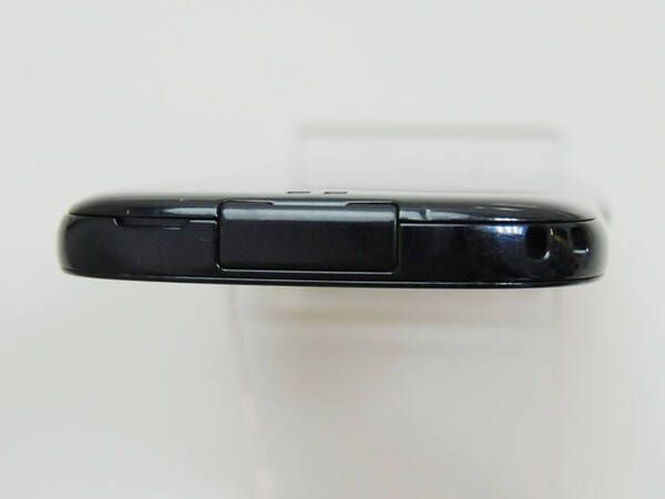 ����� SIM�ե꡼ �餯�餯���ޡ��ȥե��� me F-03K �֥�å�