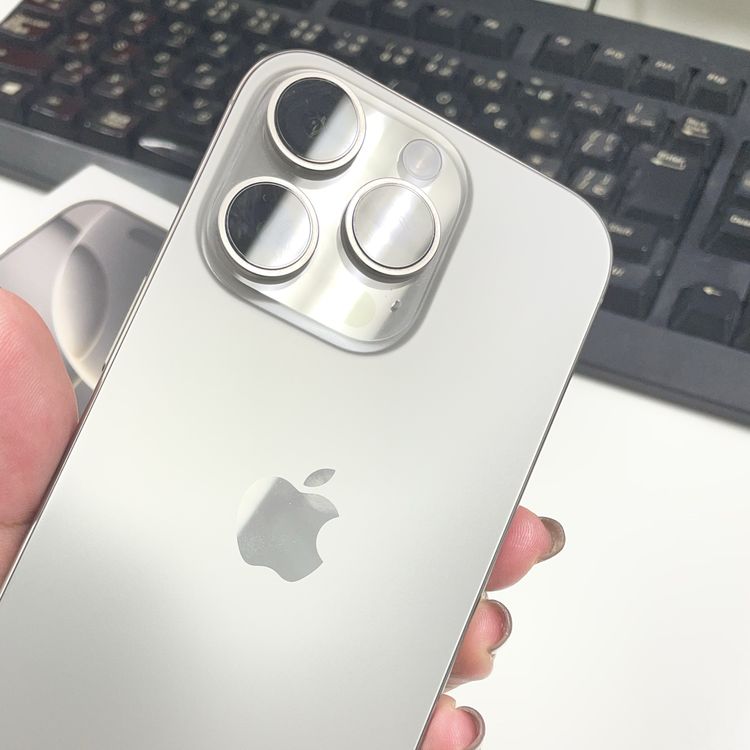 iPhone 16 Pro