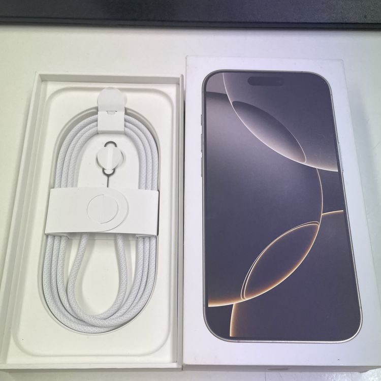 iPhone 16 Pro