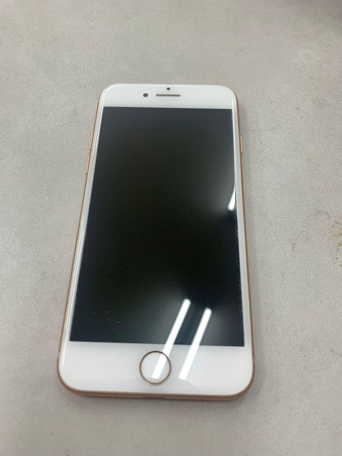 ムスビー｜iPhone 8 256GB SIMフリー [ゴールド]バッテリー82 