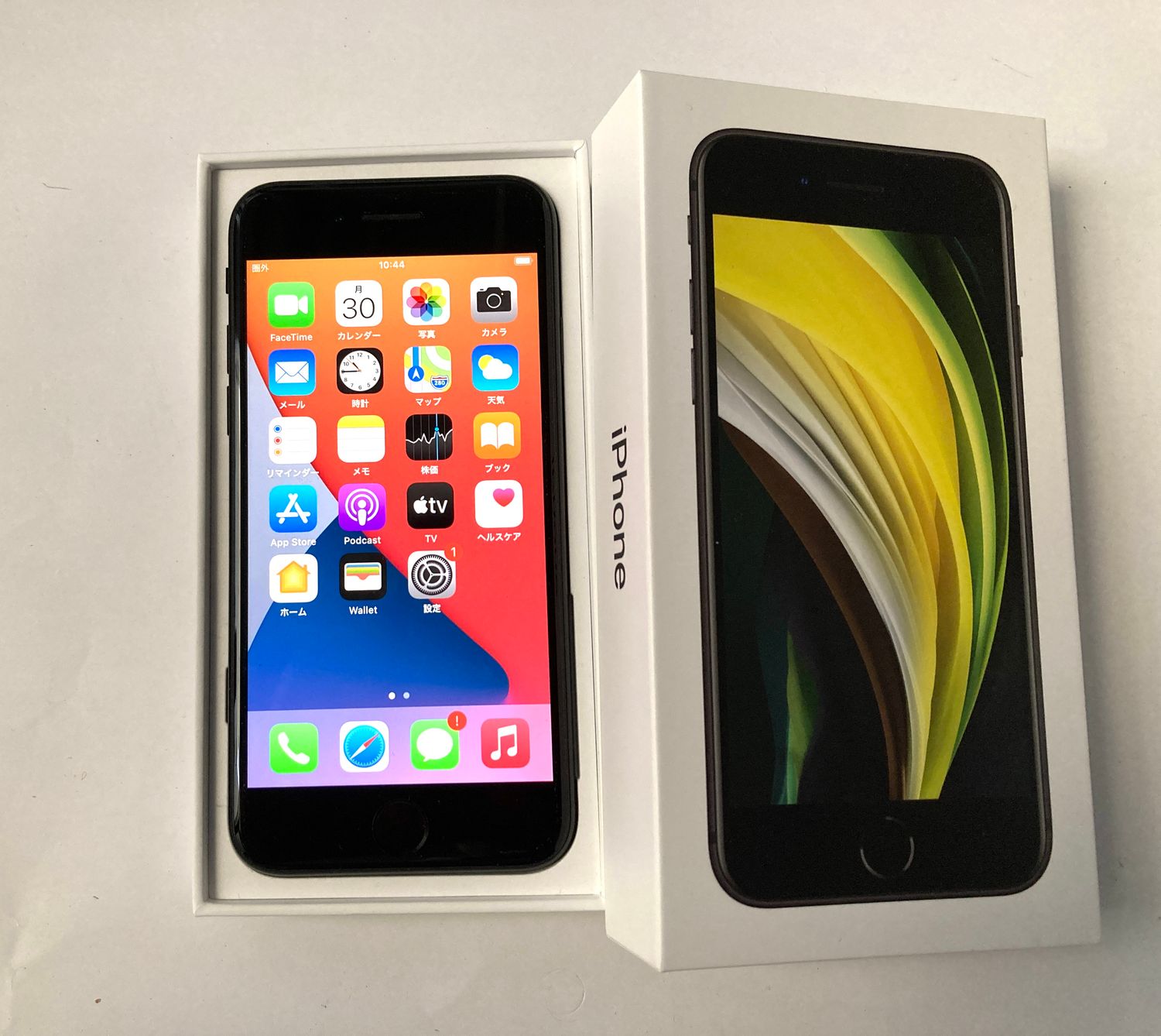 ムスビー｜iPhoneSE(第2世代) 64G ブラック SIMフリー 美品【iPhone SE 