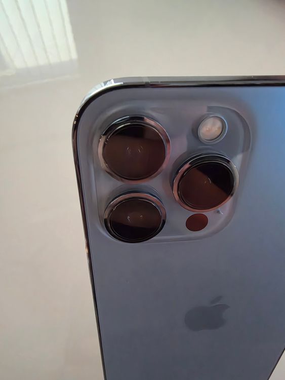 �����ʡ�iPhone 13 Pro Max 128GB SIM���å�����Ѥ�