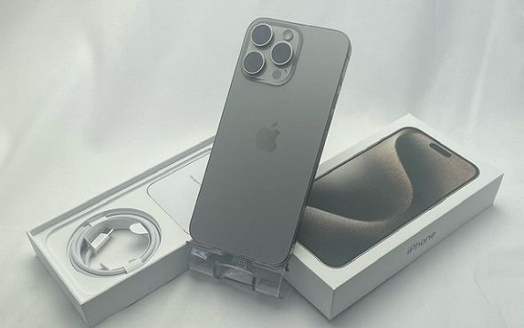 ムスビー｜iPhone15ProMax 512GB Natural Titanium 即日発送 
