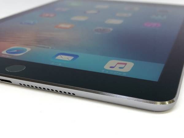 ムスビー｜パンダ♪au ○判定 iPad Air2 WiFi+Cellular 64GB グレー 