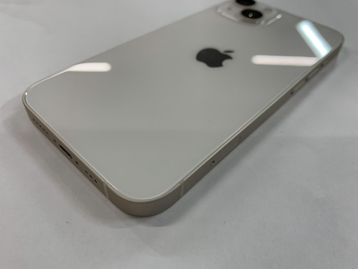 ムスビー|Apple iPhone 13 128GB スターライト SIMフリー ムスビー|Apple iPhone 13 128GB スターライト SIMフリー