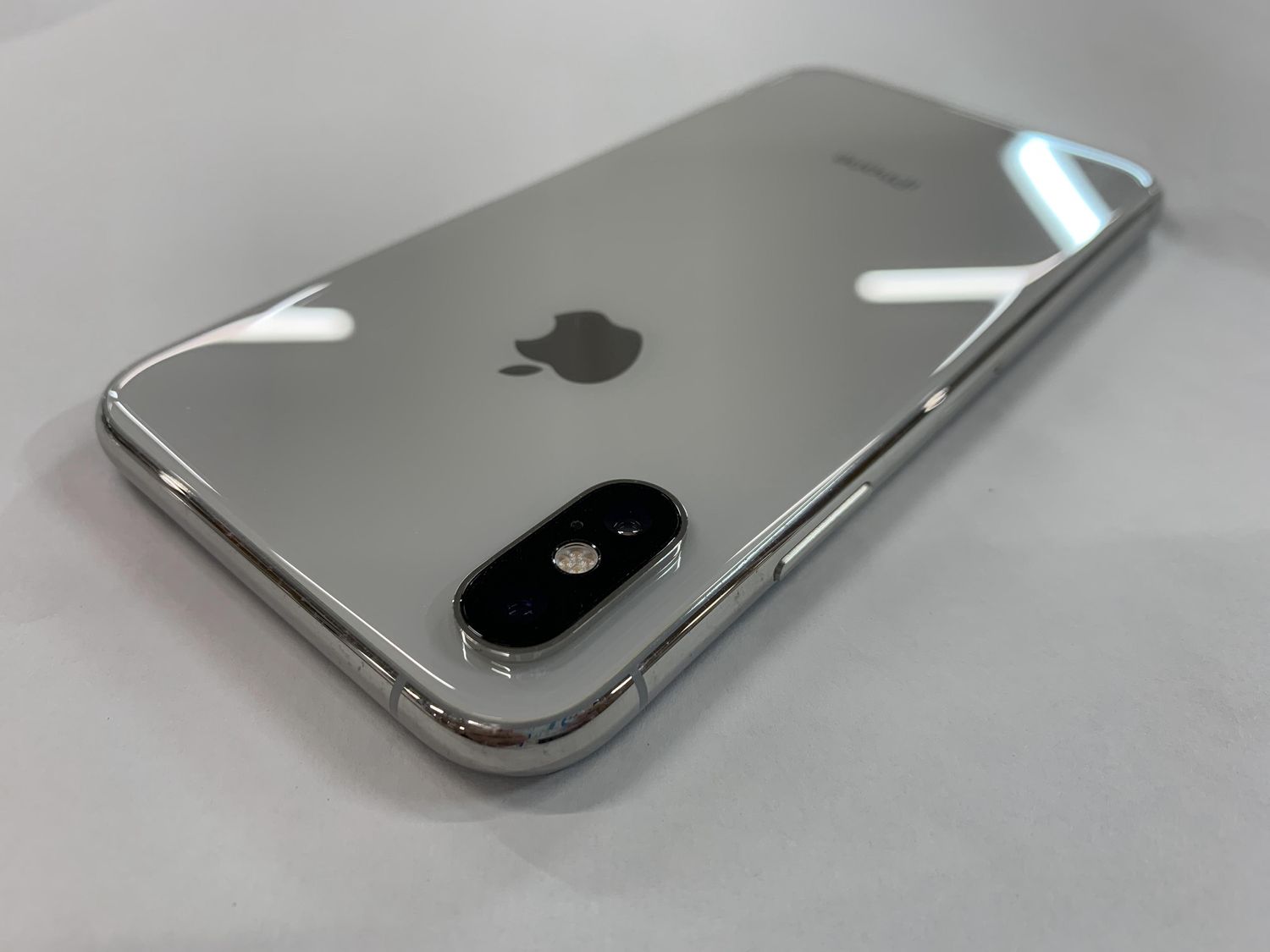 ムスビー｜Apple iPhone XS 256GB SIMフリー シルバー NTE12J/A ...