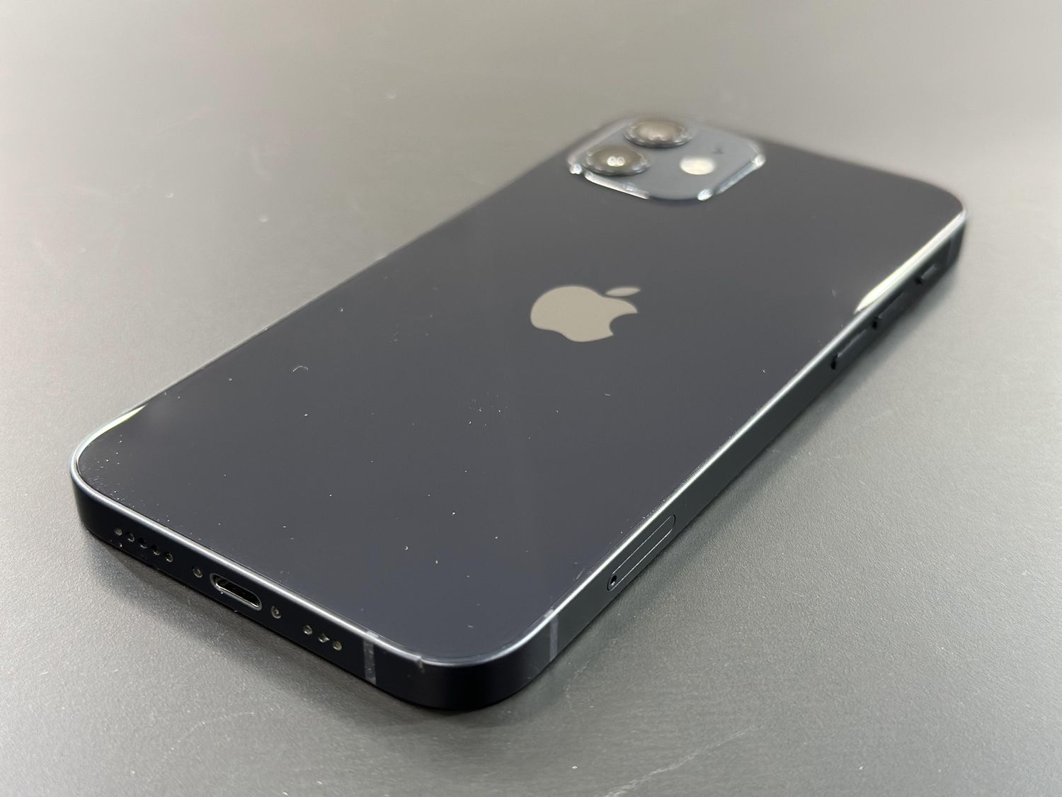 Apple iPhone 12 64GB ブラック SIMフリー MGHN3J…