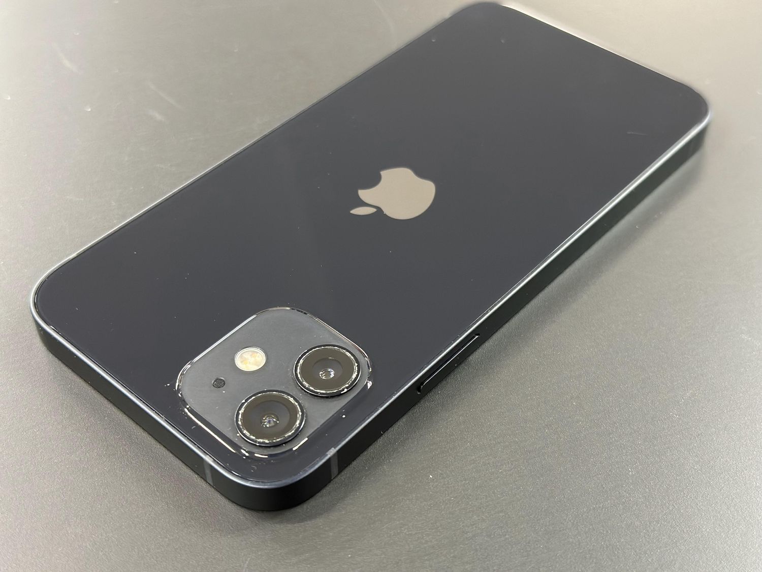 Apple - iPhone 12 128GB ブラック　simフリー Amazon | 【整備済み品】 Apple iPhone 12 128GB ブラック SIM