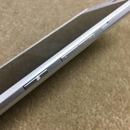 KYOCERA au Qua phone KYV37