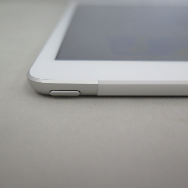 iPad 8 Wi-Fi��Cellular 32GB ����С� SIM�ե꡼ �����