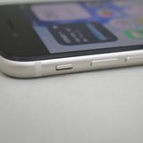 iPhone SE 3 ��3���� 64GB �������饤�� docomo SIM���å�����������