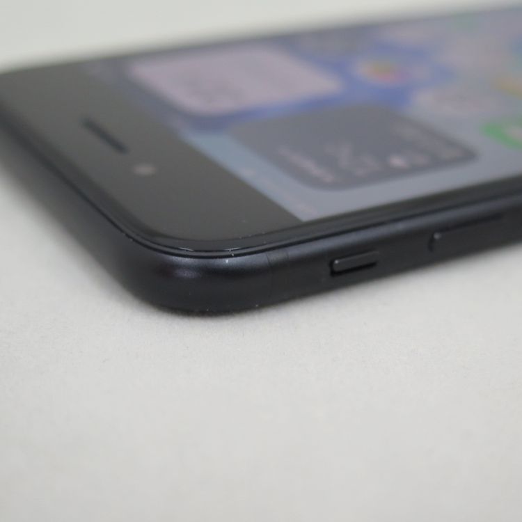 iPhone SE 2 64GB ��2���� �֥�å� au SIM���å�����������