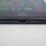 iPhone SE 3 ��3���� 64GB �ߥåɥʥ��� docomo SIM���å�����������