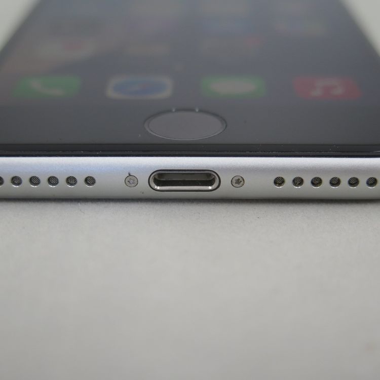 iPhone SE 2 64GB 2 ۥ磻 au SIMå 