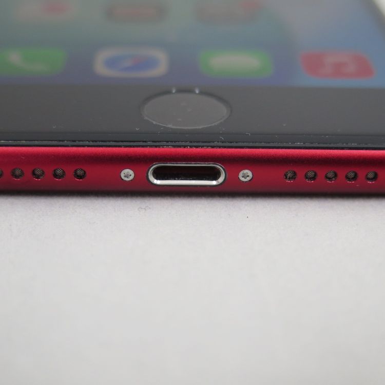 iPhone SE 3 ��3���� 64GB ��å� docomo SIM���å�����������