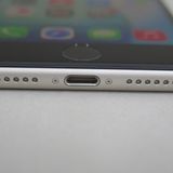 iPhone SE 3 ��3���� 64GB �������饤�� docomo SIM���å�����������