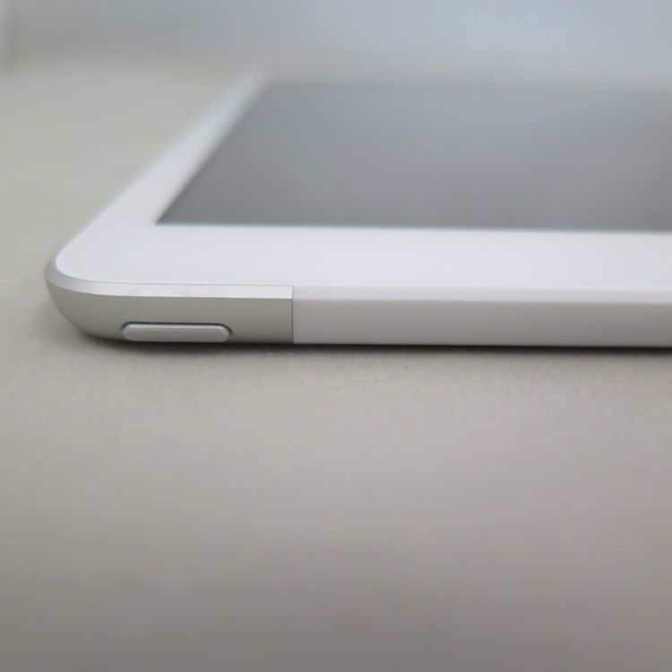 iPad 8 Wi-Fi��Cellular 32GB ����С� SIM�ե꡼ �����