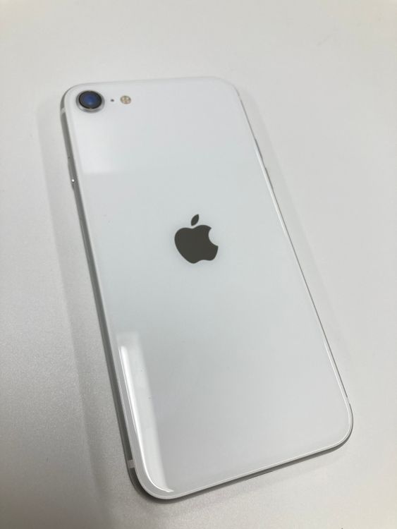 �ڥ�Х���BOX������ ����92%SIM�ե꡼ iPhone SE2 ��2���� 64GB �ۥ磻��