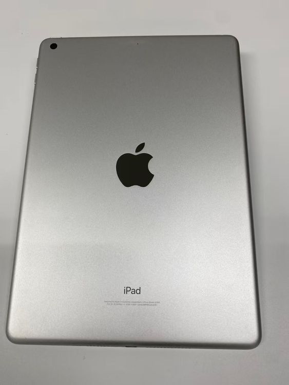 Apple iPad ��6���� Wi-Fi 128GB Silevr �����꽼�Ÿ��԰���