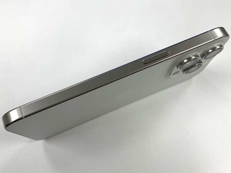 �ڥ�Х���BOX�ۿ���Ʊ�� ����96��SIM�ե꡼ iPhone15 Pro Max 256GB
