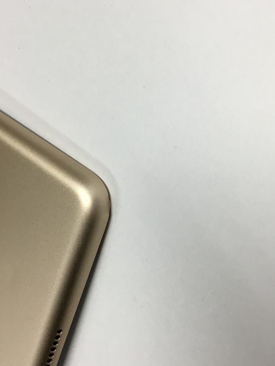 �ڥ�Х���BOX��SIM�ե꡼ Apple iPad ��5���� 128GB �������