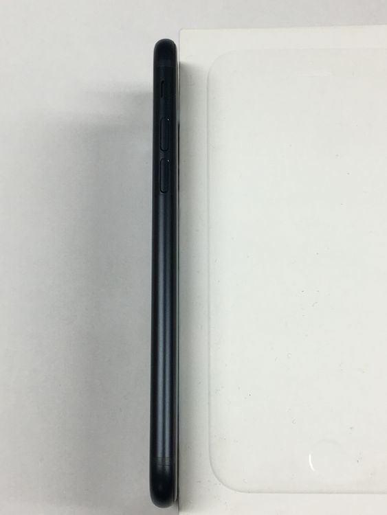 �ڥ�Х���BOX��Ķ���� ����86�� iPhone SE3 ��3���� 64GB SIM�ե꡼