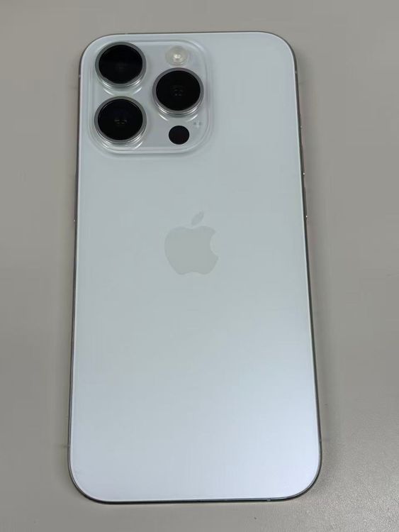 ���� ����89%SIM�ե꡼ iPhone15 Pro 256GB �ۥ磻�ȥ����˥���