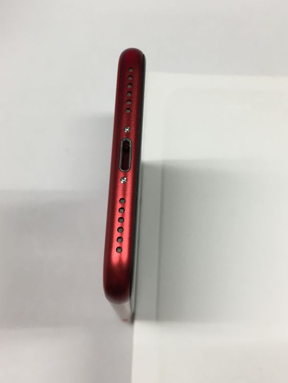 �ڥ�Х���BOX��Ķ���� ����86�� iPhone SE2 ��2���� 64GB SIM�ե꡼ ��å�