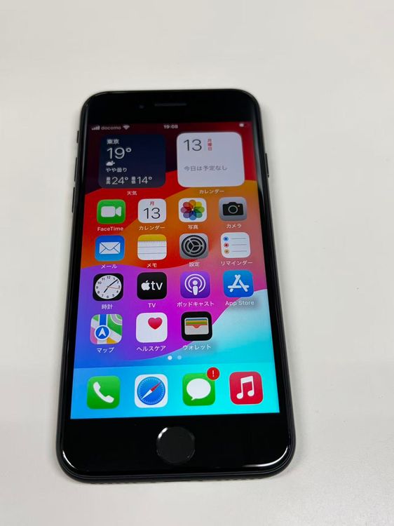 �ڥ�Х���BOX�ۿ���Ʊ���� ����100�� SIM�ե꡼iPhone SE(�裲����) 64GB