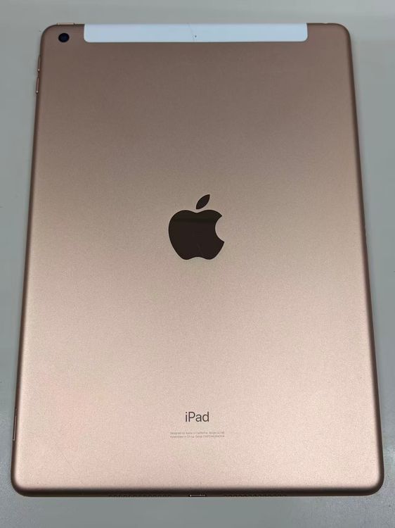 ����79% SIM�ե꡼iPad (��7����) 32GB �������