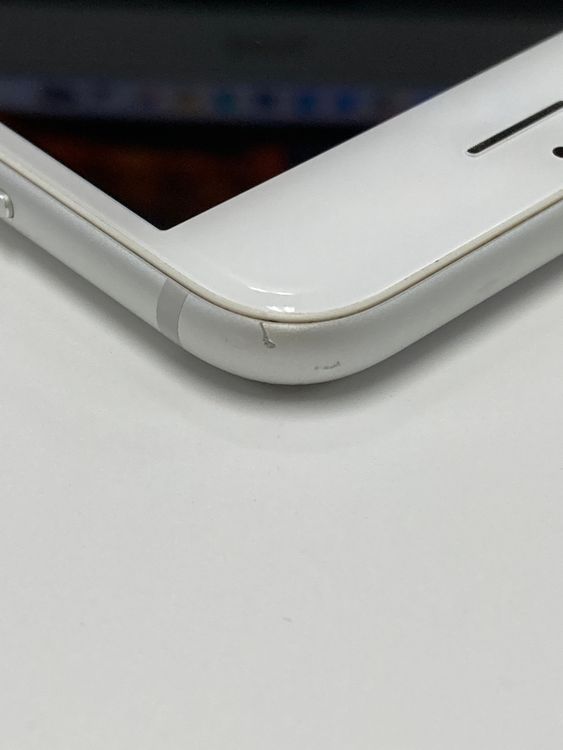 �ڥ�Х���BOX�� ����81%   SIM�ե꡼ iPhone7 32GB ����С�