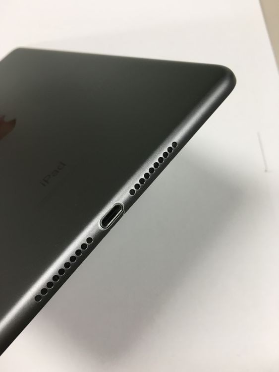 ڥХBOXĶ 82 SIMե꡼ iPad mini 5 64GB