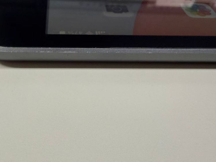 ���� ����86% SIM�ե꡼iPad (��7����) 32GB ���ڡ�������