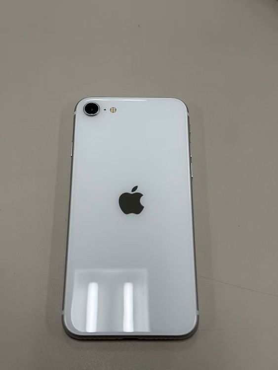 �ڥ�Х���BOX�� Ķ���� ����84%SIM�ե꡼iPhone SE(��2����) 64GB���ۥ磻��