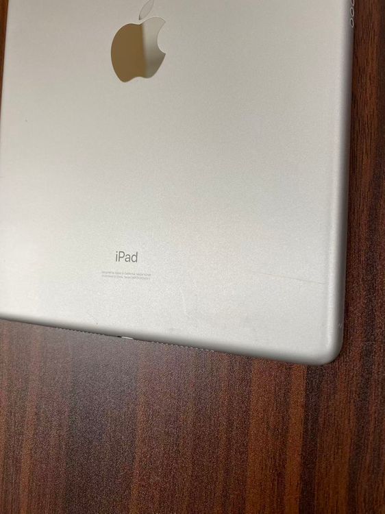 ����100��Apple iPad7 Wi-Fi + Cellular 32GB������С�