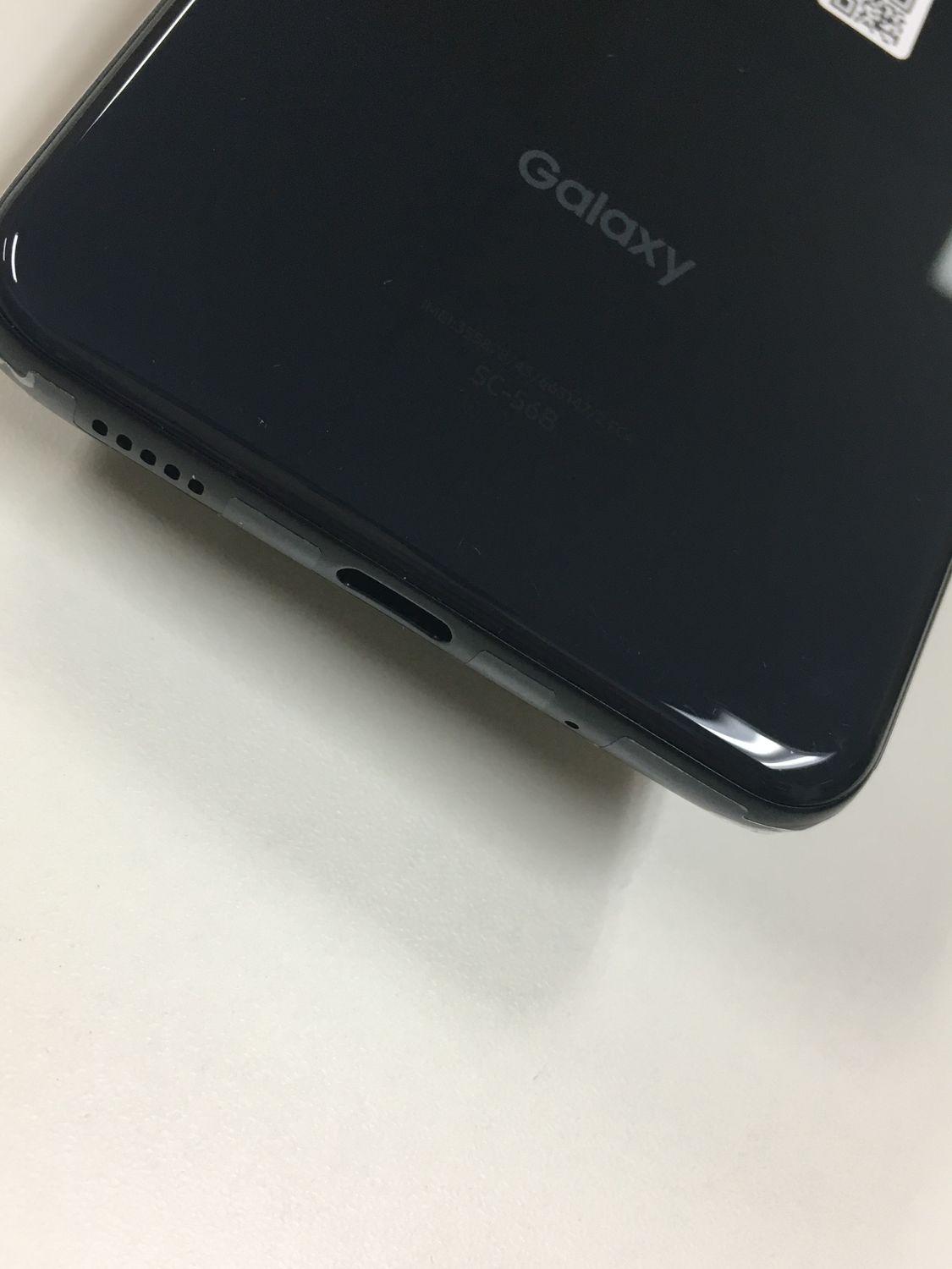 【中古美品】Galaxy A22 5G ブラック docomo SIMフリー Galaxy A22 5G SC-56B Black【docomo版 SIMフリー】|中古