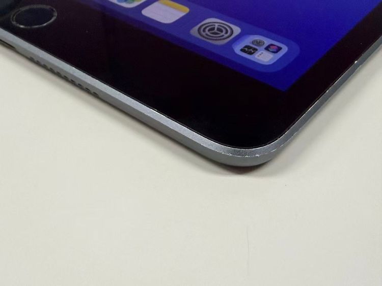 ����85% SIM�ե꡼iPad mini(��5����)  64GB ���ڡ�������