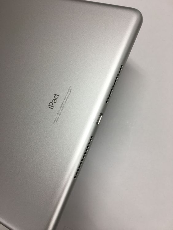 ڥХBOX 67 iPad 9 Wi-Fi 64GB С