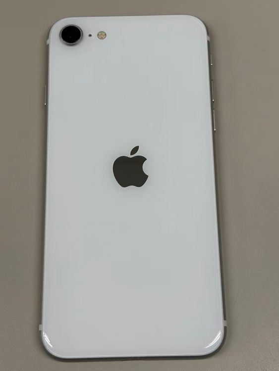 �ڥ�Х���BOX������ ����84%SIM�ե꡼ iPhone SE2 ��2���� 128GB �ۥ磻��
