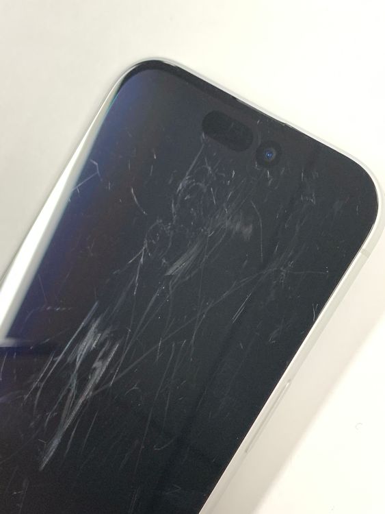 ����91% SIM�ե꡼ iPhone16 128GB �ۥ磻��