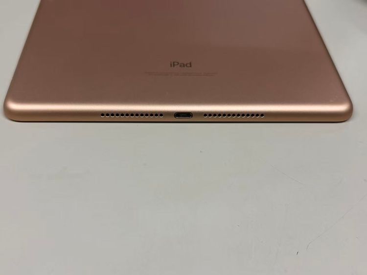 ư��������  SIM�ե꡼iPad (��6����) 32GB ������ɡ������