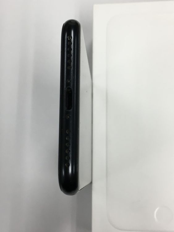 �ڥ�Х���BOX������89�� iPhone SE ��2���� 64GB SIM�ե꡼ �֥�å�