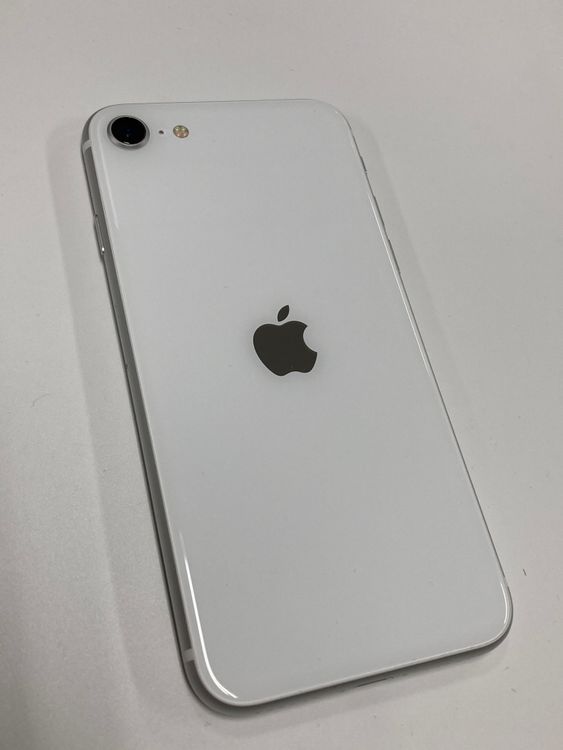 �ڥ�Х���BOX������94%SIM�ե꡼ iPhone SE2 ��2���� 64GB �ۥ磻��