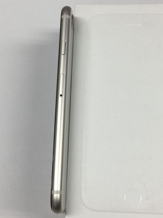 �ڥ�Х���BOX�ۿ���Ʊ�� ����100�� SIM�ե꡼ iPhone SE ��3���� 64GB